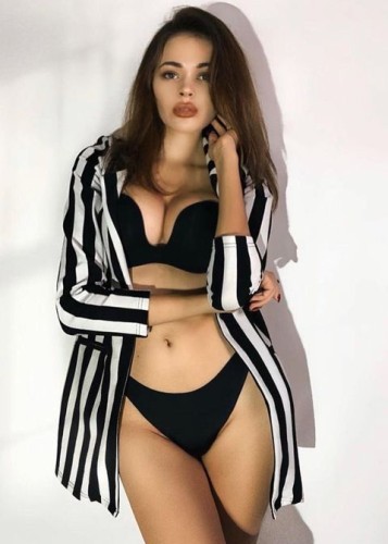 Яна, Г. Дербент